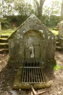 Fontaine de dévotion Notre-Dame-de-Confort, Penguel (Confort-Meilars)