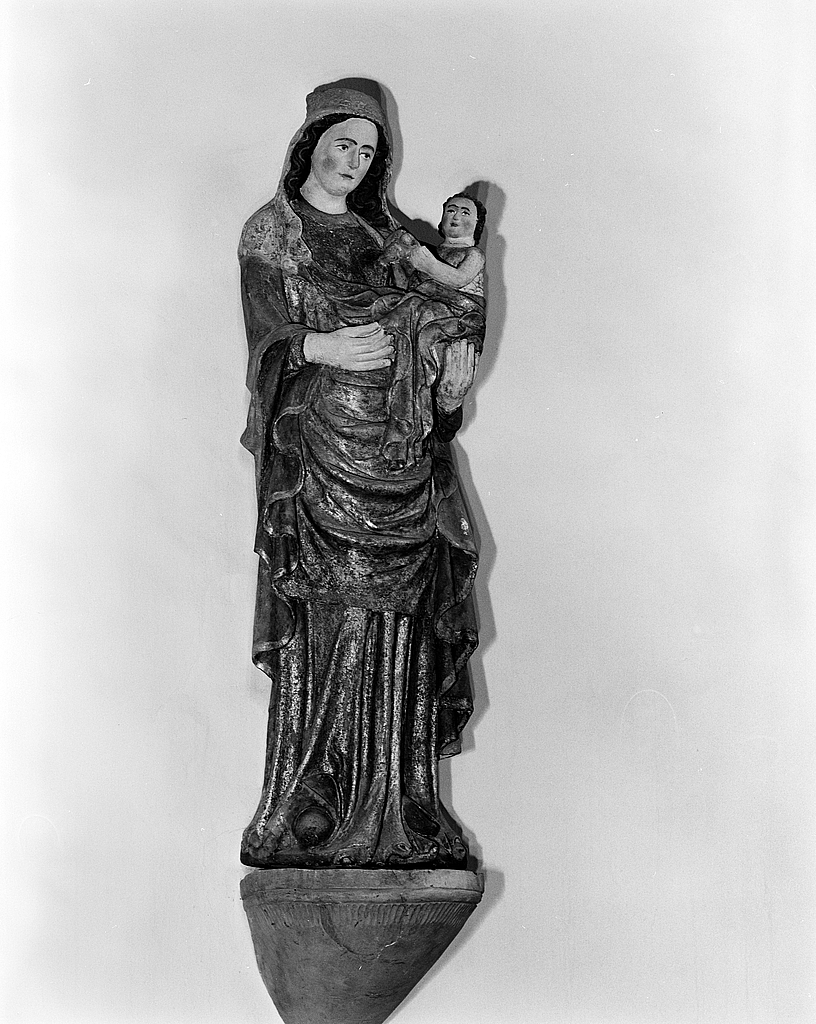 Statue (d'applique, petite nature) : Vierge à l'Enfant, église paroissiale Notre-Dame (Île-de-Batz)