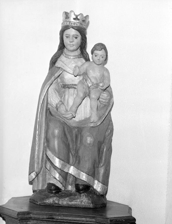 Statue 2 : Vierge à l' Enfant, église Saint-Pierre (Sérent)