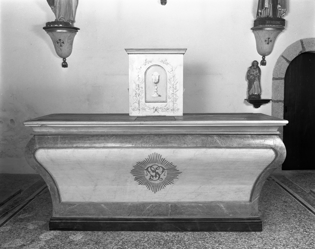 Autel, tabernacle (maître-autel), chapelle Saint-Michel (Guidel)
