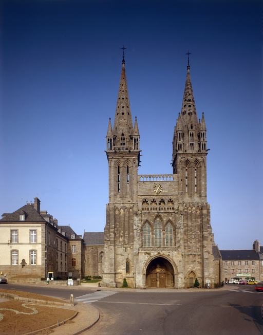 Cathédrale Saint Paul-Aurélien, place Alfred de Guébriand (Saint-Pol-de-Léon)