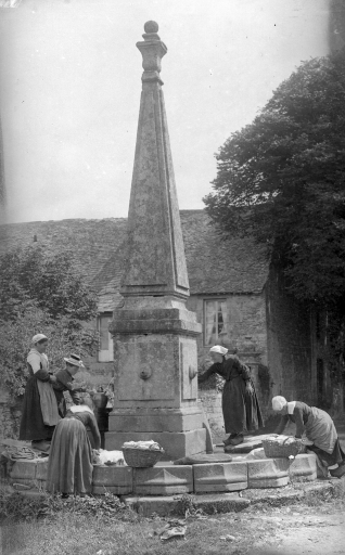 Ancienne abbaye de cisterciens, Le Relecq (Plounéour-Ménez)
