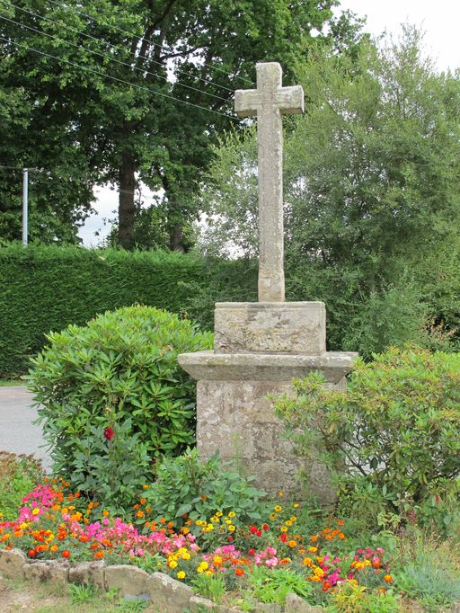 Croix de chemin 2, la Touche Carné (Le Roc-Saint-André fusionnée en Val d'Oust en 2016)