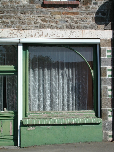 Maison à boutique, 14 rue de la Liberté (Québriac)