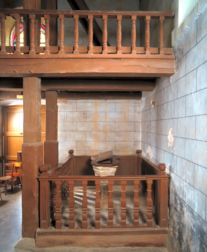 Clôture des fonts baptismaux