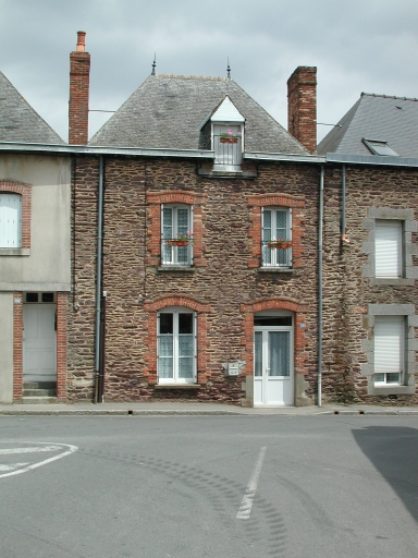 Maison, 3 place de la Libération (Talensac)