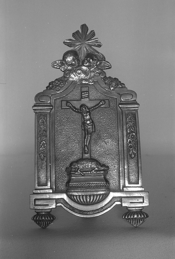 Baiser de paix, église paroissiale Notre-Dame (Locmaria-Grand-Champ)