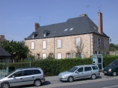 Immeuble à logements, 1 rue des Fleurs ; avenue de l'Ardenne (Rannée)