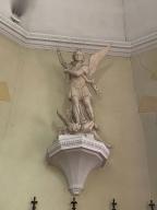Ensemble de 2 statues : Saint Michel terrassant le dragon, Ange thuriféraire, église Saint-Michel (Glénac fusionnée en La Gacilly en 2017)