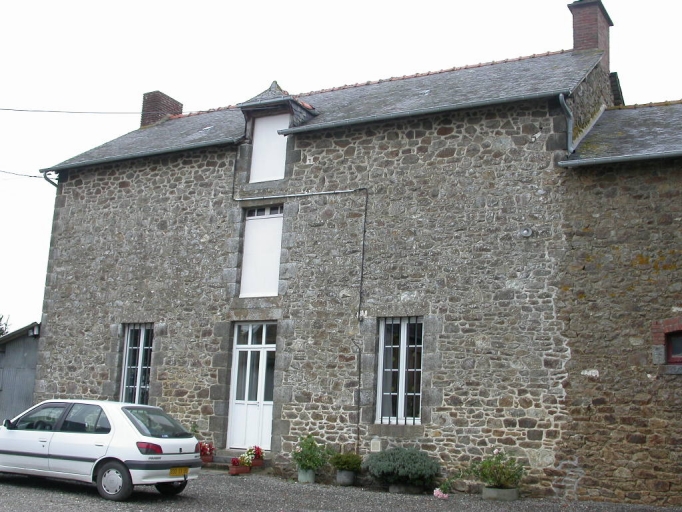 Ferme, Bazouges-sous-Hédé, la Petite Haie (Bazouges-sous-Hédé fusionnée avec Hédé pour former la commune de Hédé-Bazouges en 2009)