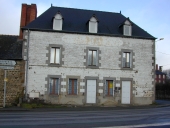 Auberge, 109 avenue de la Libération (Combourg)