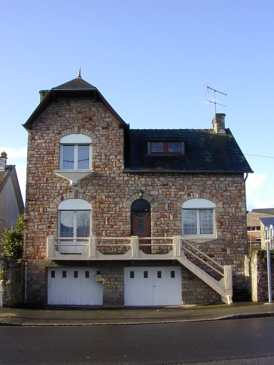 Maison, 30 avenue du Président François Mitterrand (Liffré)