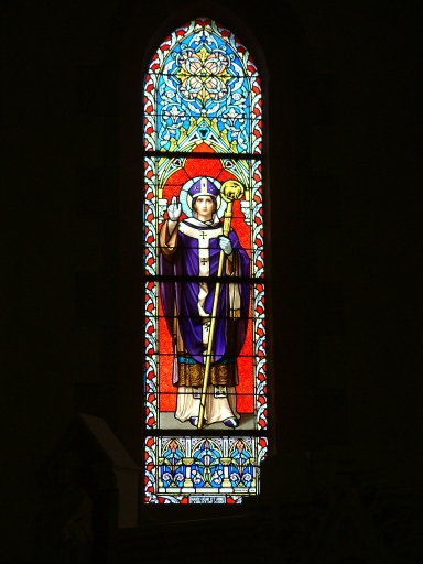 Ensemble de trois verrières figurées : sacré coeur, saint Lunaire, saint Clément