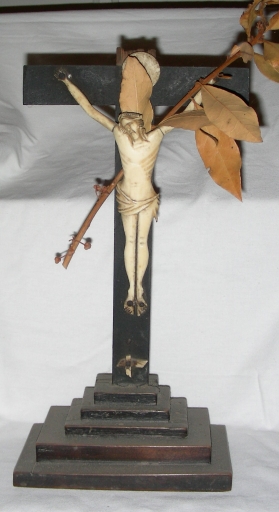 Croix de sacristie 3