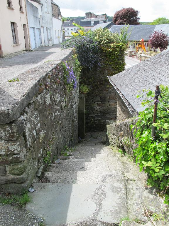 Rue Lacoste (Châteaulin) ; venelle Kerstrat (Châteaulin)