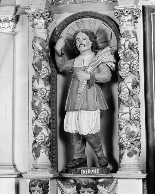 Statue : Saint Isidore, église Saint-Pierre (Lanouée fusionnée en Forges de Lanouée en 2019)