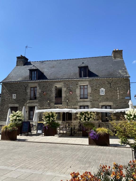 Maison de commerçant, place de la Duchesse Anne (Josselin)
