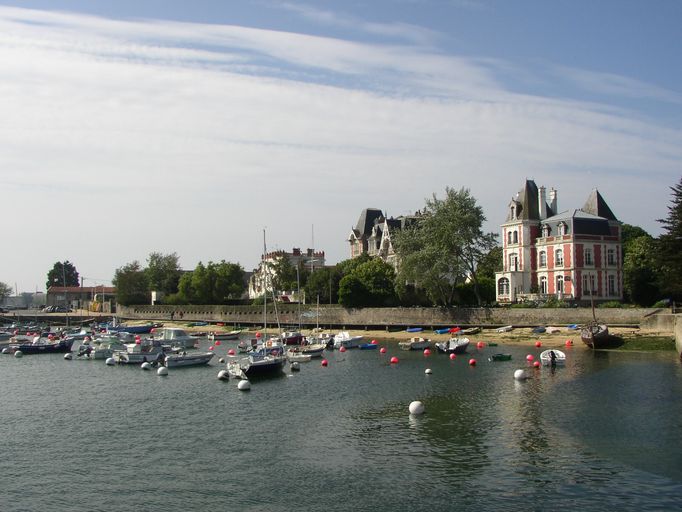 Espace portuaire et défensif de Kernevel (Larmor-Plage)