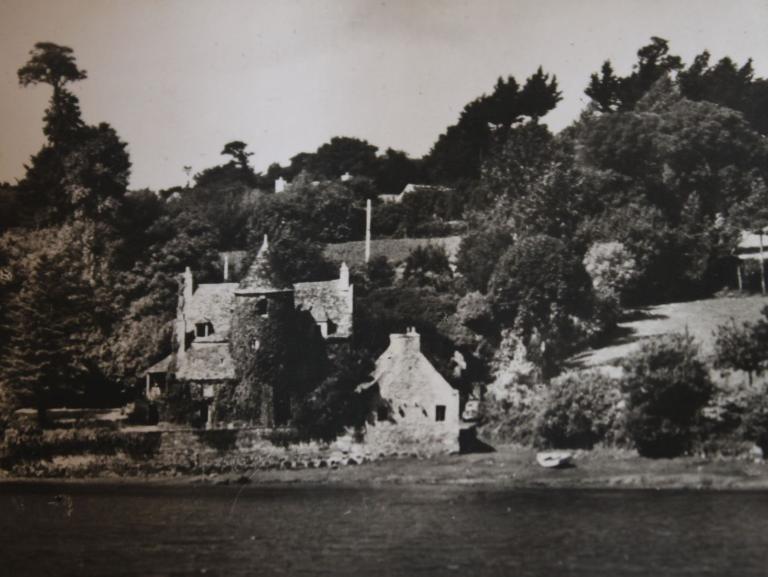 Manoir de la Tour d'Argent, 71 route de Plestin (Locquirec)