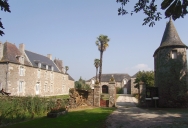 Les châteaux, manoirs, maisons, logis et fermes sur la communes de Créhen