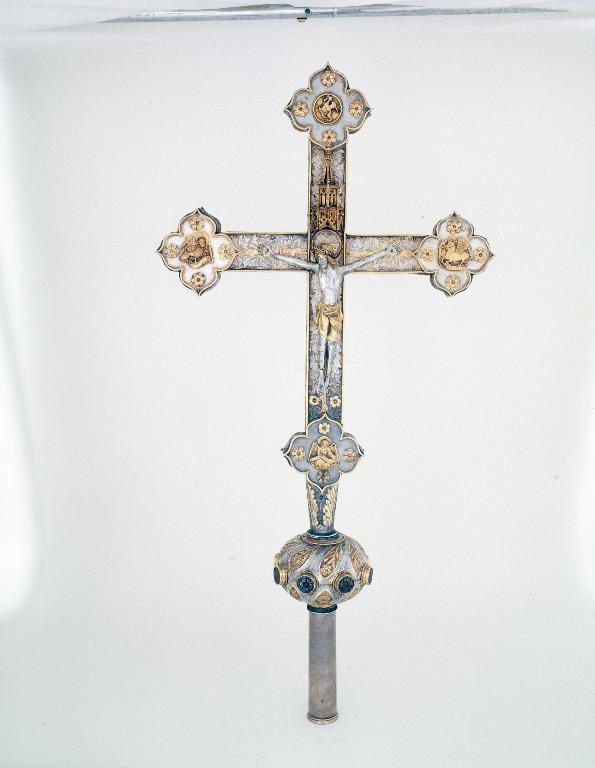 Croix de procession 2, église paroissiale Saint-Servais (Saint-Servant-sur-Oust)