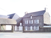 Maison, 11 rue de Bellevue (Saint-Méloir-des-Ondes)