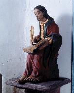 Statue (petite nature) : saint Jean l'Evangéliste, chapelle de la Vraie Croix (Locmalo)