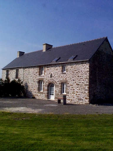 Maison de prêtre, 15 rue de l'Aupinière (Hirel)