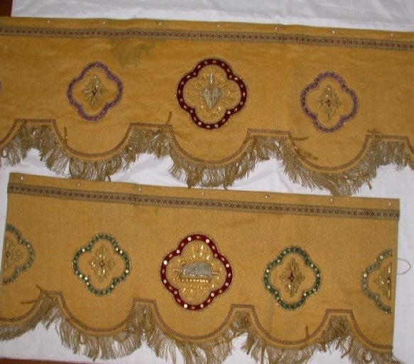 Garniture de dais de procession 1