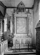 Autel, retable, gradins d'autel (2), tableaux (2) (autel secondaire, retable architecturé), retable du rosaire, chapelle Notre-Dame (Châteaulin)