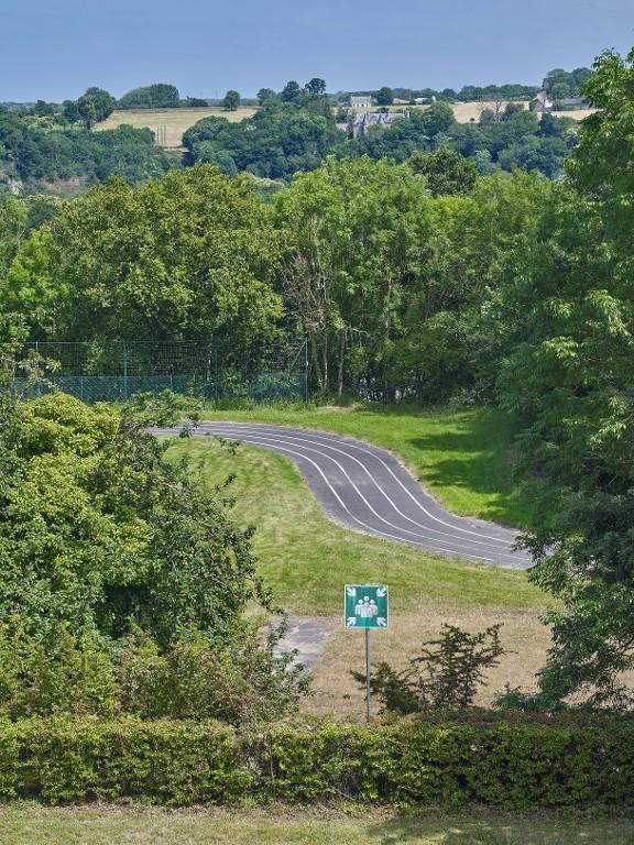 Lycée Polyvalent La-Fontaine-des-Eaux, 48, promenade de la Fontaine des Eaux (Dinan)