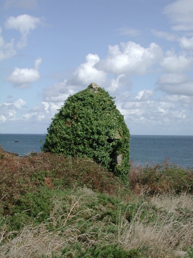 Guérite ; corps de garde de Raguénes (île de Bréhat)