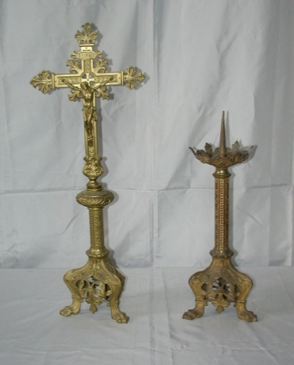 Garniture d'autel 2 : croix d'autel et 6 chandeliers