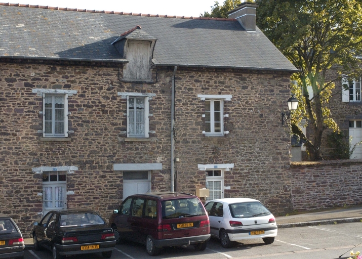 Maison, 7-8 place de l'Eglise (Talensac)