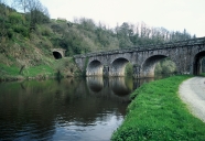 Pont de chemin de fer de Gueltas, entre Gueltas et Saint-Nicolas-des Eaux (Pluméliau fusionnée en Pluméliau-Bieuzy en 2019)