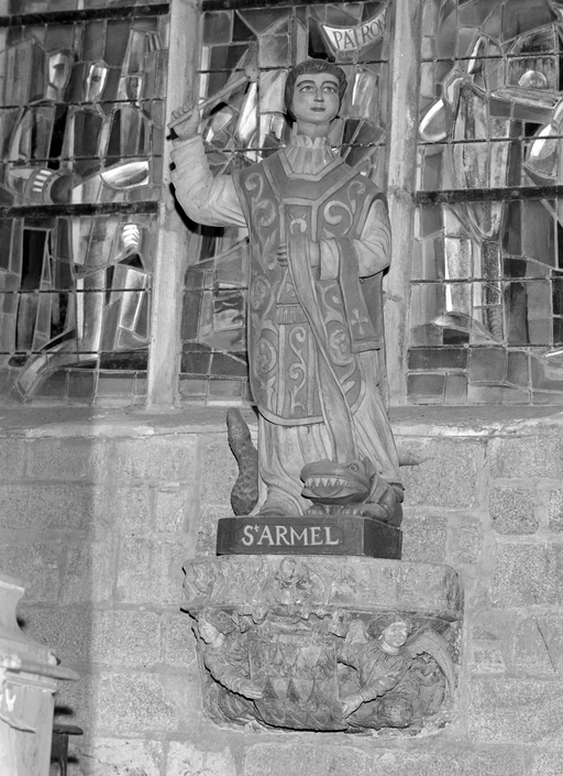 Statue : Saint Armel, église Saint-Armel (Ploërmel)