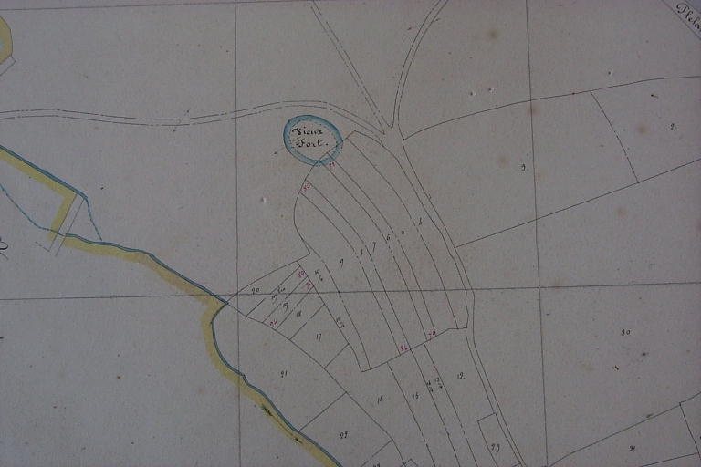 Camp fortifié dit le Fort du Chêne-Derrien, près du Val Henri (Campel fusionnée en Val d'Anast en 2017)