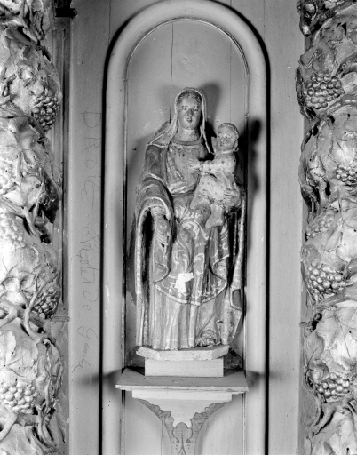 Statue : Vierge à l'Enfant