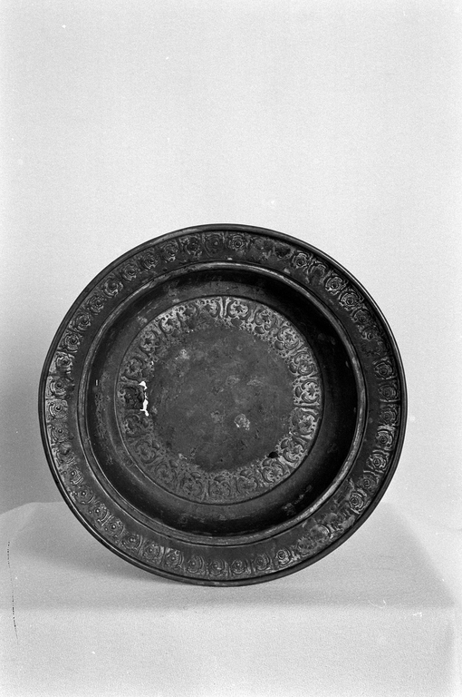 Plat de quête, église paroissiale Saint-Jean-Baptiste (Plourac'h)
