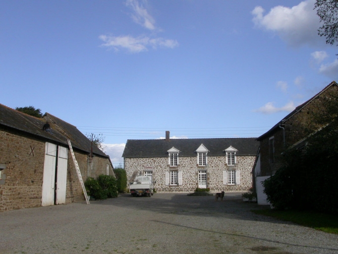 Ferme, Bazouges-sous-Hédé, la Métairie de la Porte (Bazouges-sous-Hédé fusionnée avec Hédé pour former la commune de Hédé-Bazouges en 2009)
