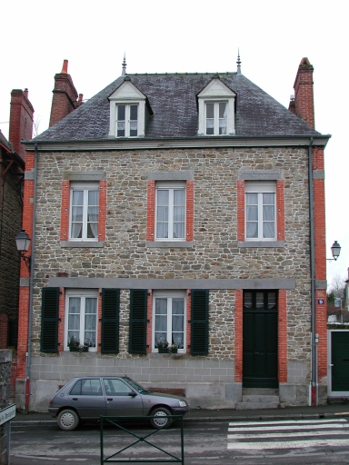 Maison, 9 rue des Sports (Combourg)