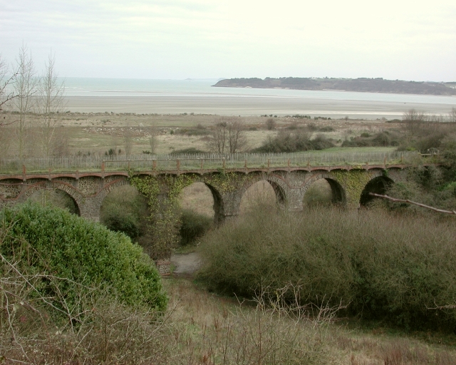 Pont de chemin de fer dit viaduc du Vau Hervé, les Courses (Langueux)
