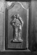 Bas-relief : le Bon Pasteur, église paroissiale Notre-Dame-de-l'Assomption (Crevin)