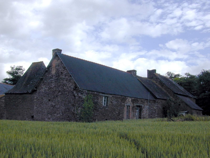 Manoir puis ferme, la Chênais (Saint-Thurial)