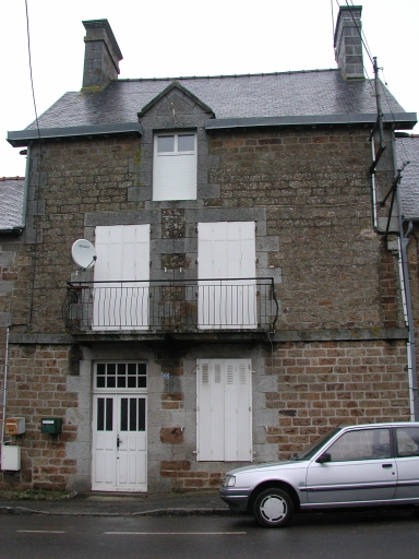 Maison, 40 avenue Philippe de Volvire (Sens-de-Bretagne)
