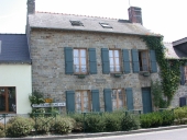 Magasin de commerce, avenue de l'Eglise (Rannée)