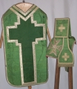 Ornement vert 1 : chasuble, bourse de corporal, étole, voile de calice