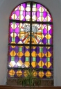 Verrières des baies 1 à 00 : Tétramorphe ; colombe ; blé ; vigne ; croix ; sainte Bernadette Soubirous