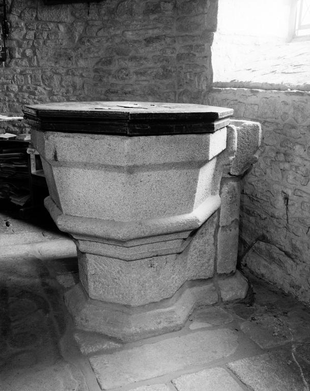 Fonts baptismaux, église paroissiale Saint-Martin (Ploeren)