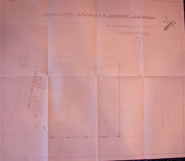 Garage de réparation automobile Chameroy et Garnier, rue du Colonel Pobéguin ; rue de la Coutume (Vannes)